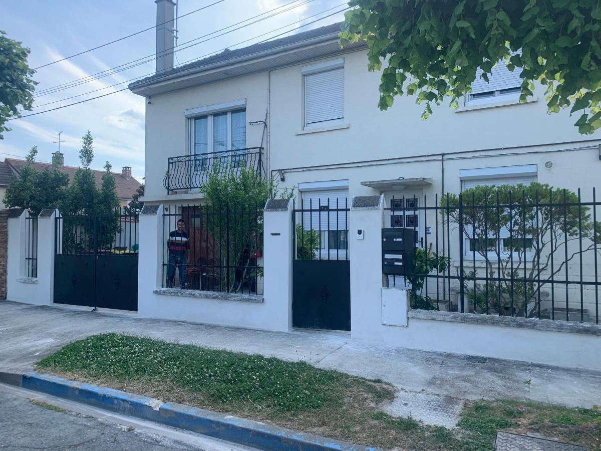 Appartement T2 Paray Vieille Poste Exteriör bild