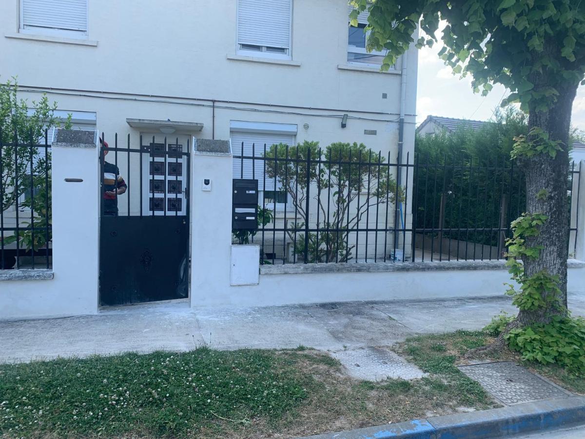 Appartement T2 Paray Vieille Poste Exteriör bild